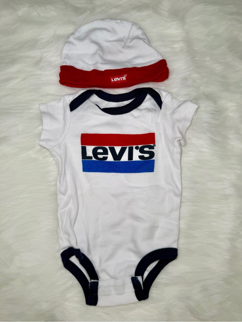 Levi's White Baby One-Piece Bodysuit with Red & Blue Logo and Hat